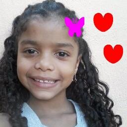 eu adoro brincar e 
sonhar
eu adoro a minha familía