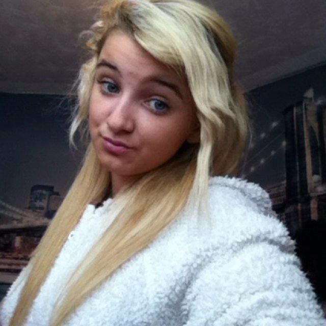 Follow me I follow back'♥