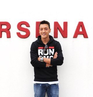 Volg voor alles over Mesut Özil! • Het laatste nieuws • Arsenal