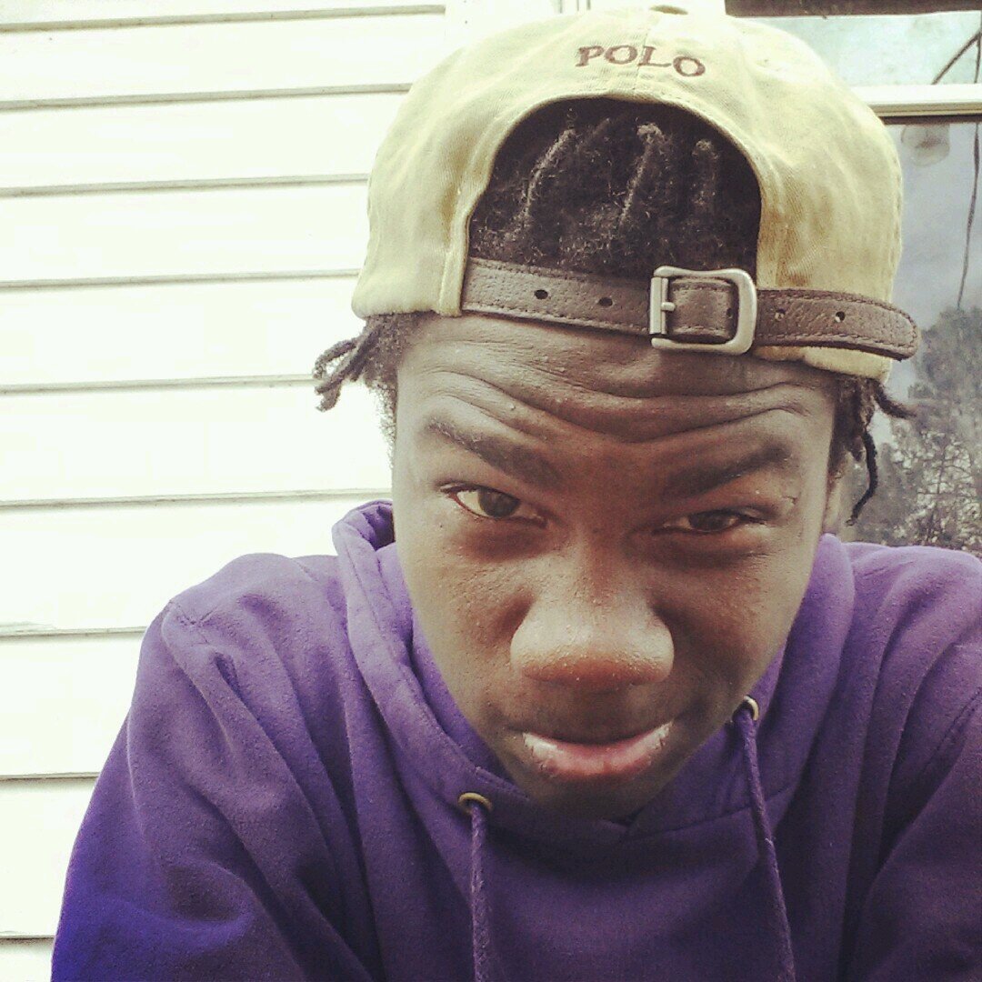 follow me I'd follow back !