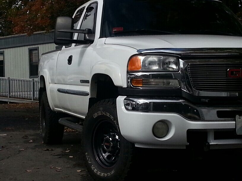there are reasons why rednecks dont live in the city..... #countrylife