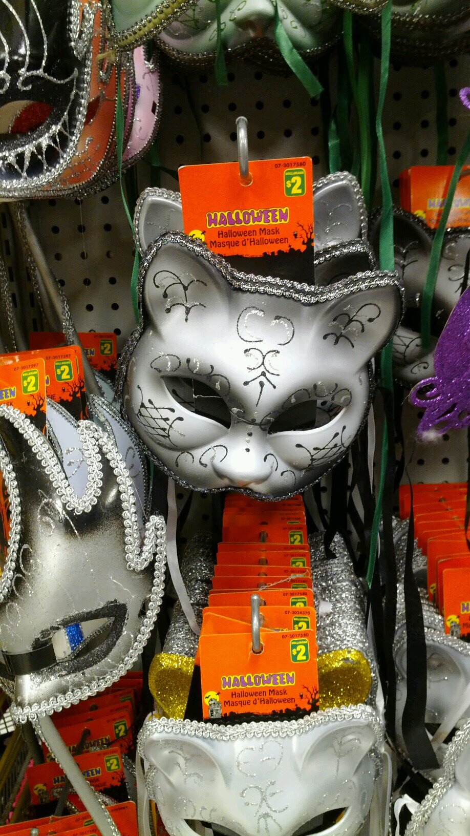 shawnadelutis's profile picture. 