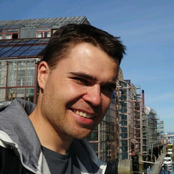 Mobile Apps Team Lead @ Nordic Semiconductor
@afnowako.bsky.social
@afnowakowski@mastodon.social