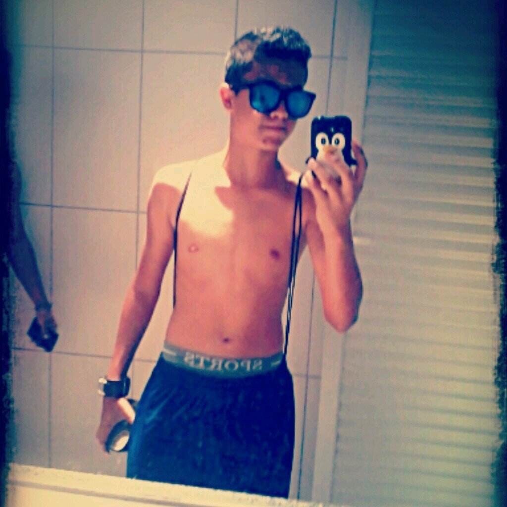 Brazil, 15 years old - Football Player - Instagram: Matheuziittoo - Whatsapp: (14) 9 9608-3717