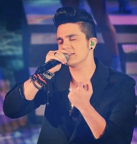 Criado dia 06/09/13 Sou fã do @luansantana, amo,adoro, vivo... já disse que amo o Luan Santana?