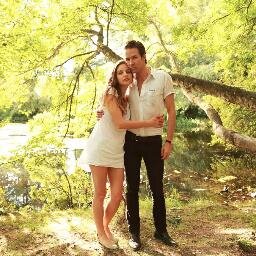 Alt folk rock duo
Hallways LOVES YOU!
