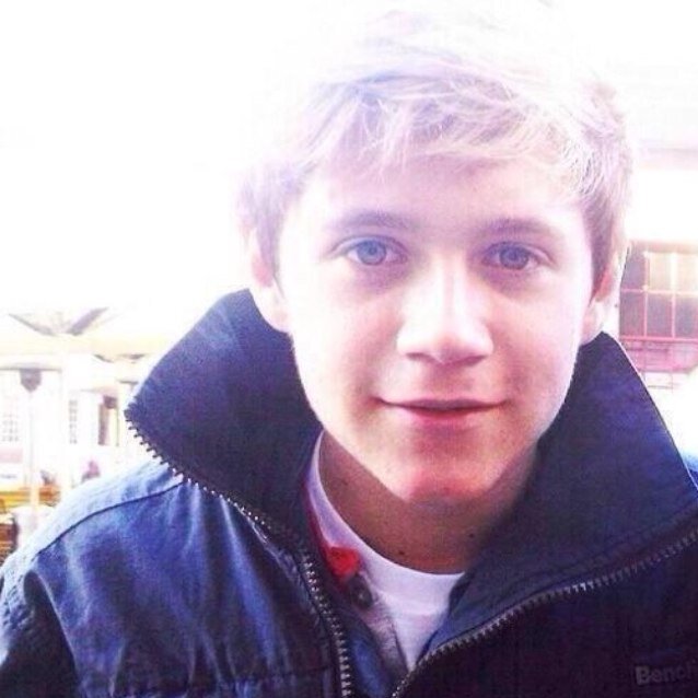 saved account for @sniffleyniall
