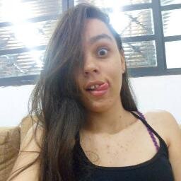 [b]amo meus amigos gosto de rock e so exclusivamaenta da mamae e do papai ♥