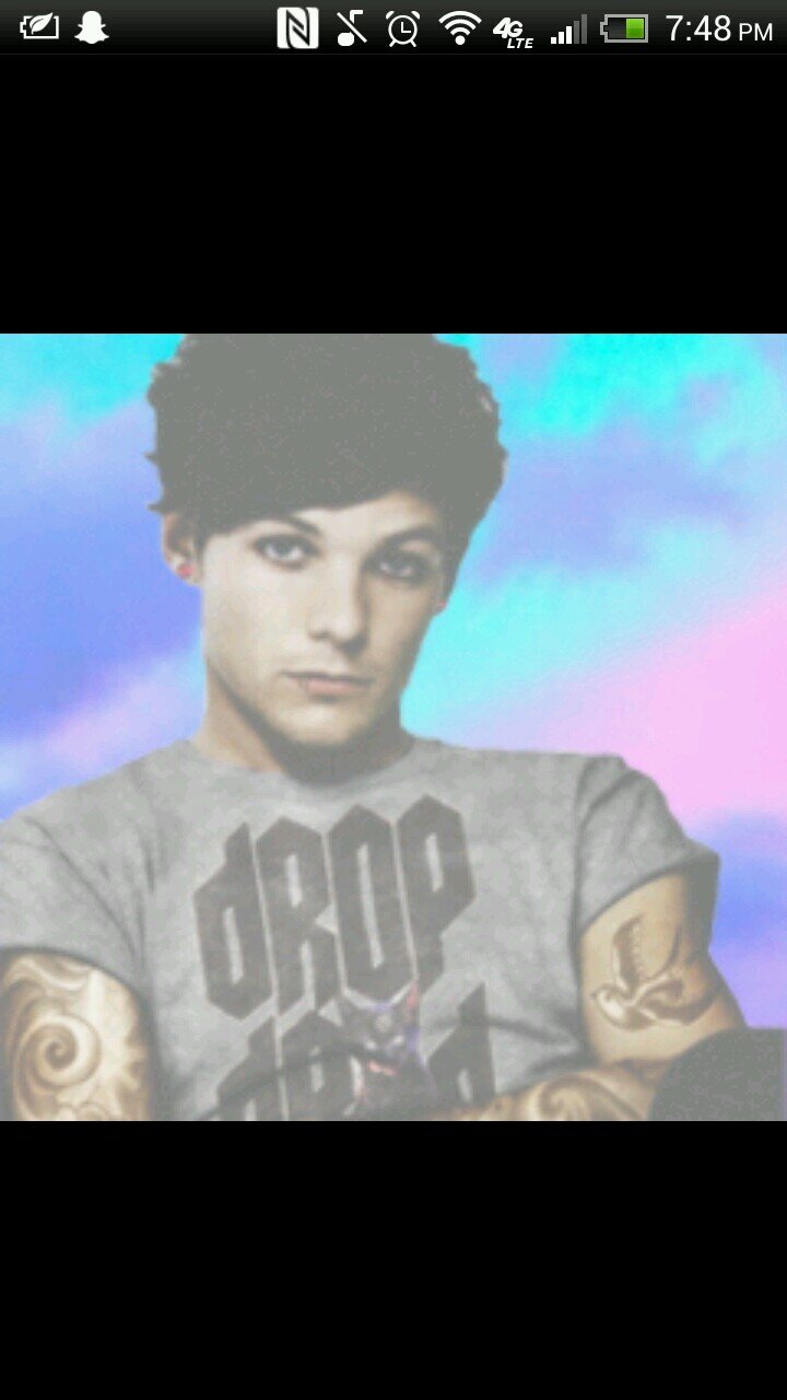 PLEASE FOLLOW @vaganialll SINCE SHE GAVE YOU THIS FOLLOW:))