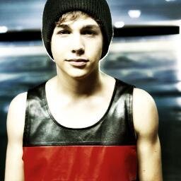 French and English Source about Austin Mahone