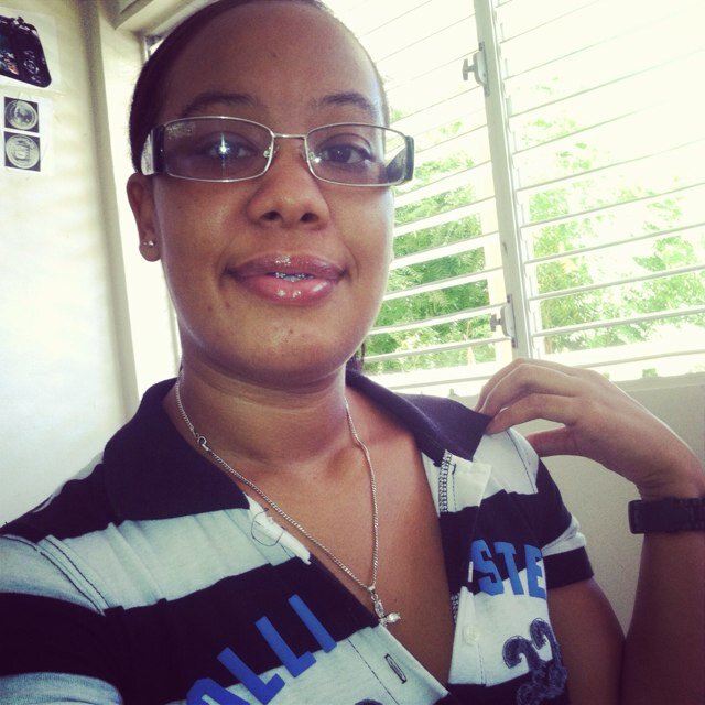 YiiOh SOiii Una ChamkQuiita Vacana Actiiva Me Gusta Andar Gozar, iir De SHOPPiiNG Con Miis Friends y Tripiiarme Un MundOh.!!*