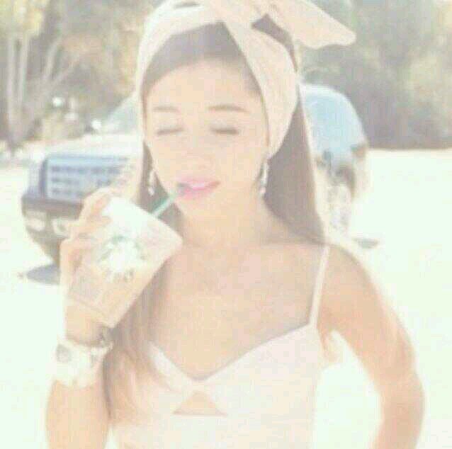 GIRL♥Fan Club Aяιαηα Gяαη∂є Butєяα Spain, Ariana actress and singer ♔ The best, an infinity with it ♔    ¿Arianators? My family♥             «@ArianaGrande»