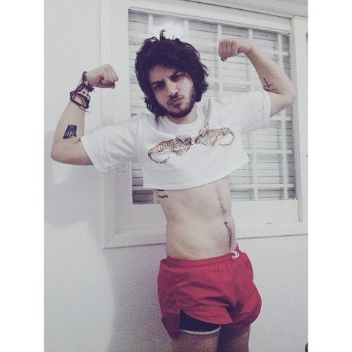 Rebelde é quem faz o sonho acontecer... respondida por @aleloyola e @isCharlotte 25 de outubro de 2011 ás 15:39h