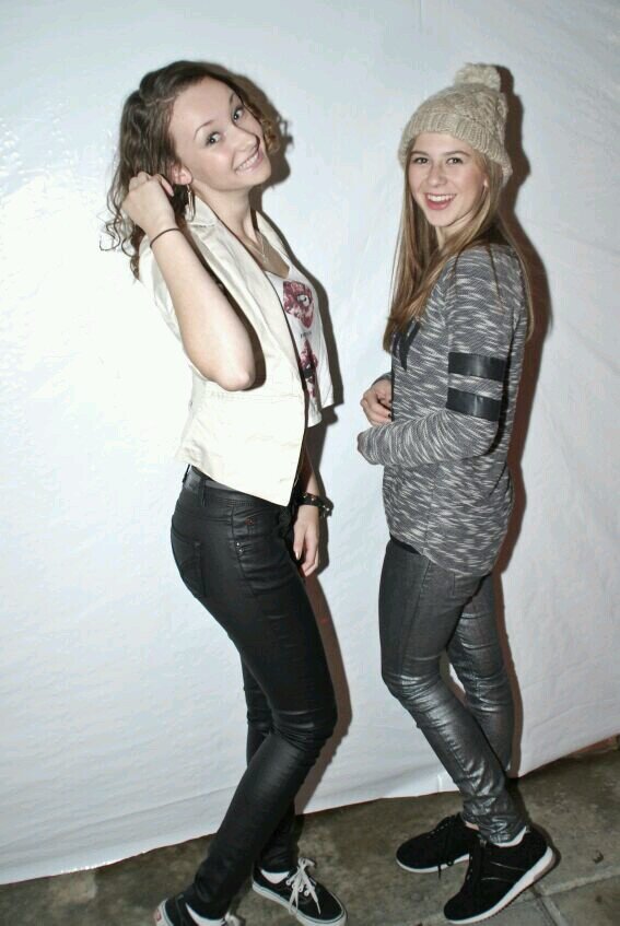Lisannee / korfbal / tooropmavo / 16 jaar / nika&sabine / leef je leven