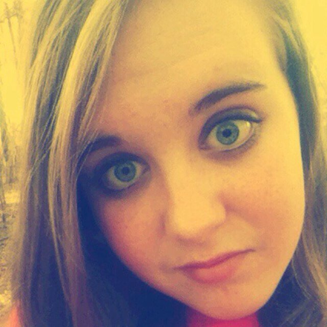8th grader,13,Single,no life  ❤