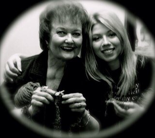 Hi! I'm Nonna, Cat's nonna!! I love all of you! ||@SamandCatRP
