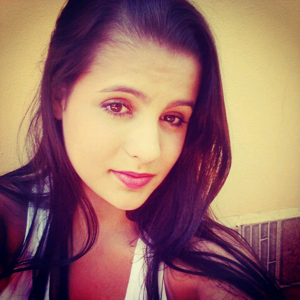 insta: @sabrinagbr , belieber & lovatic :3