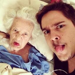 UrsinhoLucas's profile picture. Fã Clube Oficial do Lucas Salles 
Deixe a maré levar tudo que não te serve...