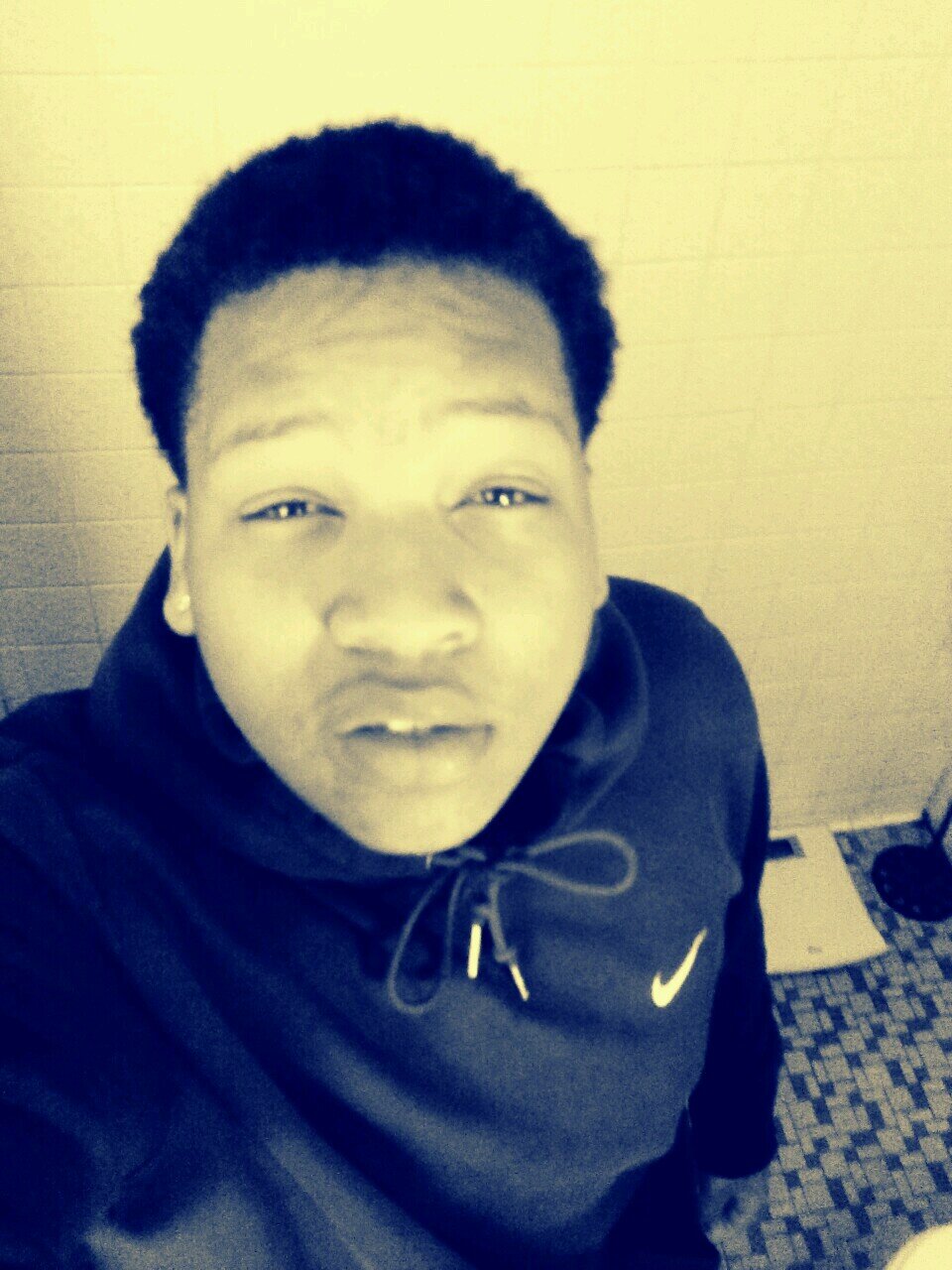 FMOI @obey_joe__  Kik me @Bfl_King  Ask Me questions link below P.S You only do right when you go light so Follow me!! P.S Follow my main account @SleazyJoe10xx
