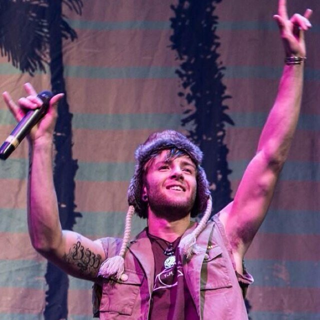 1/3 keaton follows learn to apreciate the simple things in life :)
When in doubt, teaminspire