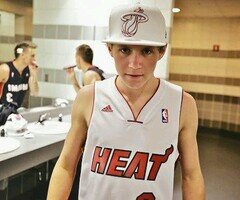 @awwxniall