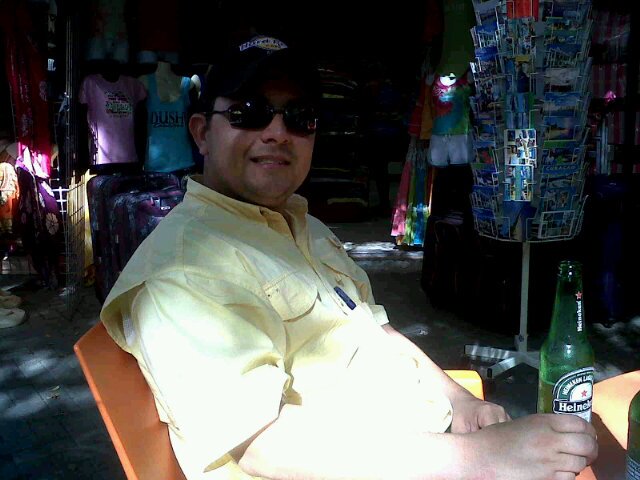 Lic. Gerencia de RR HH. Egresado de la universidad Dr. Jose gregorio hernandez 2011. X promoción.