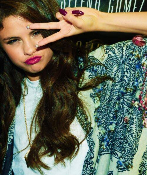 Noticias, fotos, canciones y mas sobre Selena Gomez! Nuestra idola ♥
