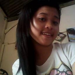 Hanya aku kamu dan tuhan yang tau :') kamu sgalanya untukku tanpa ada satu pun yang menggantikan mu :*