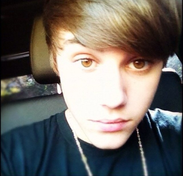 Kidrauhl means too much to me to be torn down by stupid rumors and media. Stop the hate. Here to stay. Once a Belieber, always a Belieber. Love for Justin.