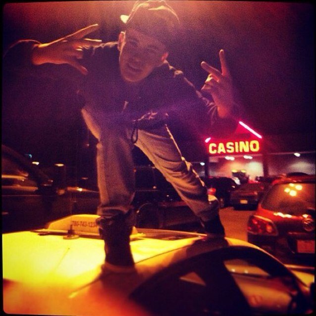 Instagram: Youngwigzlive
Vine:Youngwigzlive
Facebook:Randy Sean John Wigmore
Follow Me & 100 % Be Followed Back!!!