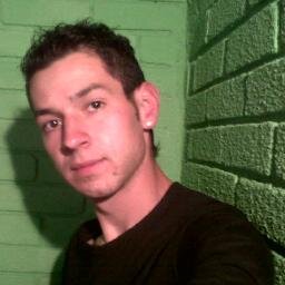 estudiante de mercadeo y publicidad. Rolo 100% embajador y el Fútbol corre por mis venas