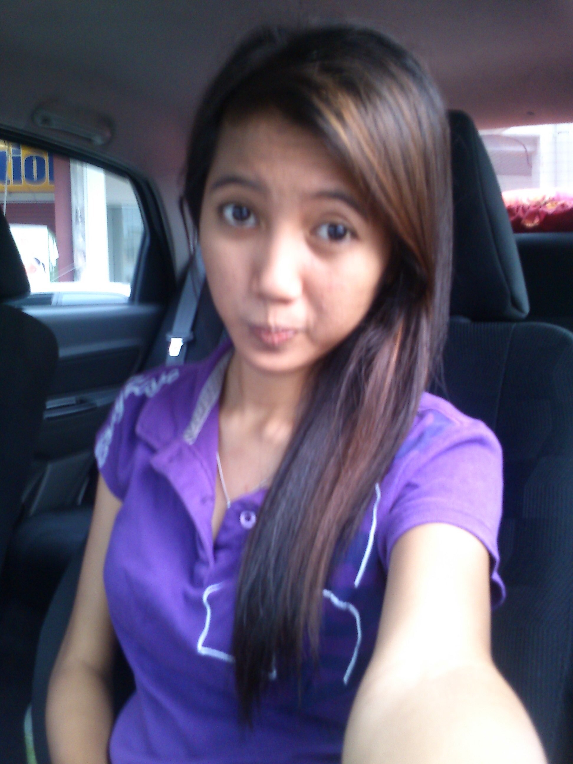 only simple women ... 
like person who can make me eppy ...