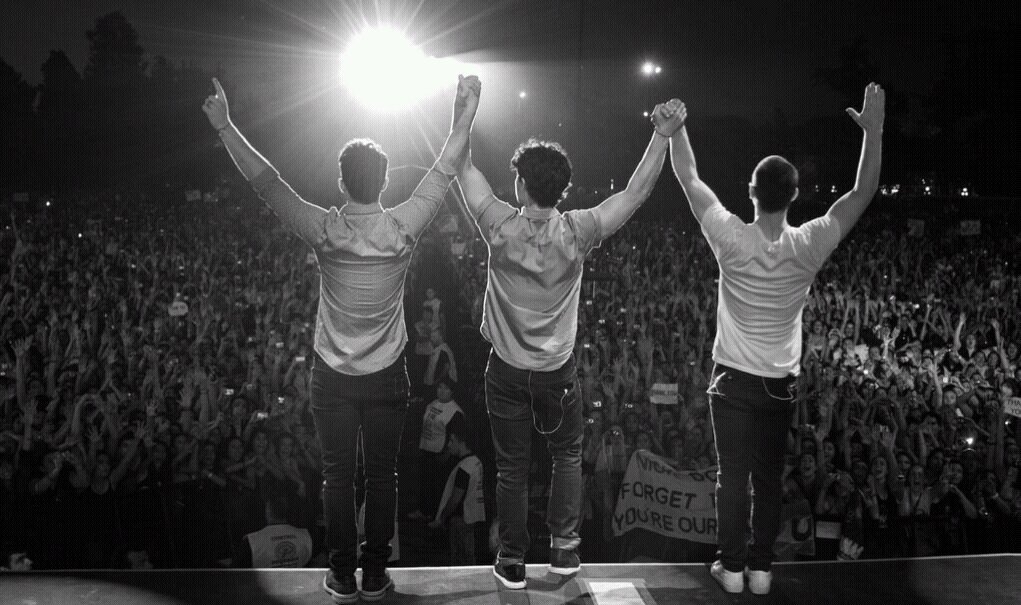 Will forever be a Jonas Brother fan. Instagram @kristi_steph