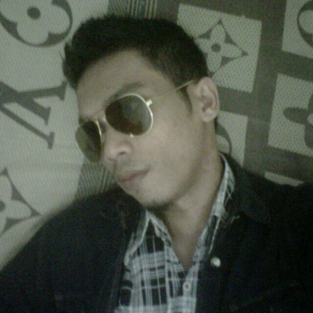 candrataffeta's profile picture. nyanyi and dance forever