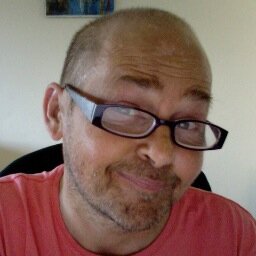 sparkyjuls's profile picture. I volunteer for @IDKAidka, @sfc_4dc & love life, despite having type 1 diabetes & a prosthetic lower leg, I received a kidney transplant in November 2013.