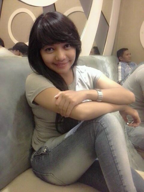 Istri muda yg pngen 3some