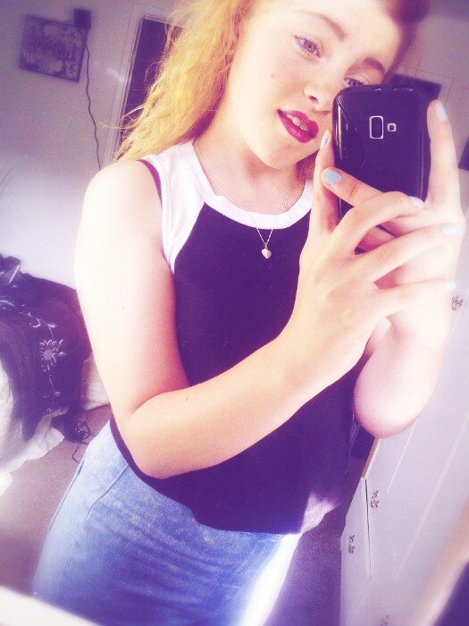 singer, songwriter and guitarist. Follow me ill follow back babys x
