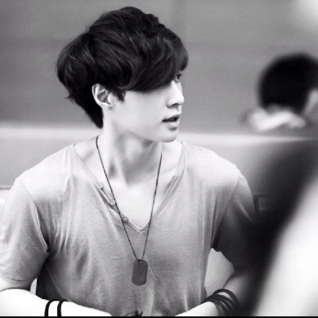 Ⓛⓐⓨ •[ ด . ช . จ า ง อี้ ชิ ง ณ บี บี เ อ ฟ ]•