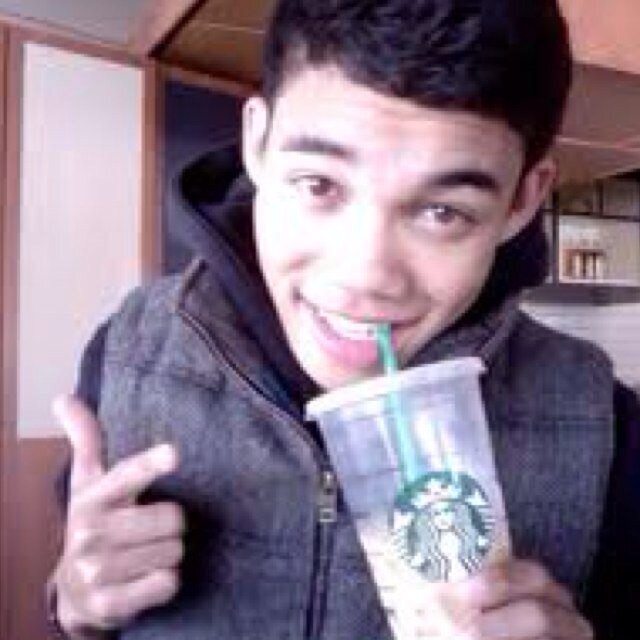 Hey I'm Ty Blue||Host of Shake It Up Chicago|| Bro:@Angel0Santana :)||