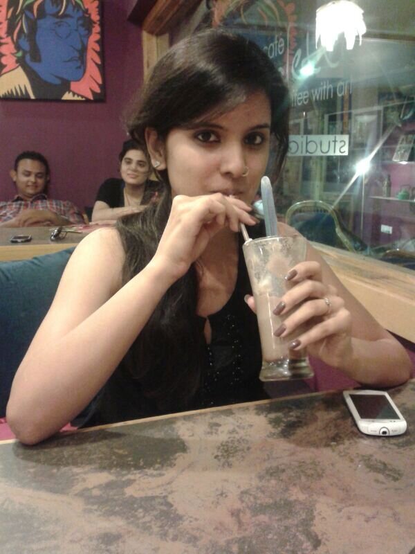 harshita113's profile picture. •Philosophical•Headstrong•