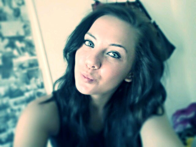 don't be scared to love ♡