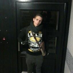 sophianlarbi02's profile picture. 