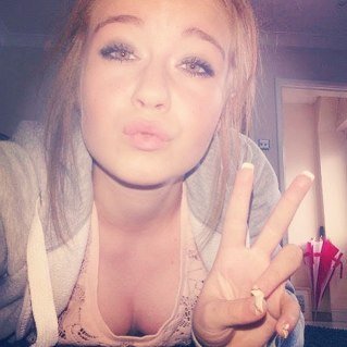 Add me on bbm?25AC274A