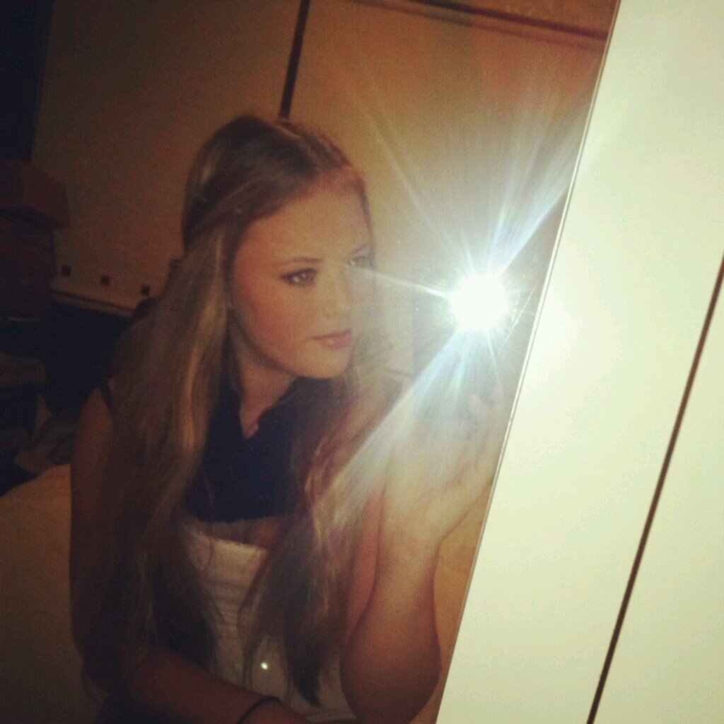 follow me on insta ; myleneloveex