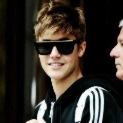 belieber,directioner e amo a gostosa da Demitria ♥