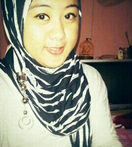 ♡ God, ♡ Daddy, ♡ M0M, ♡ L.sista n Sista, ♡ Big FaM,  , ♡ dugem!!! I'm never be Alone... ( ʃƪ ˘ﻬ˘)  ALLAH is aLways there with me O:)