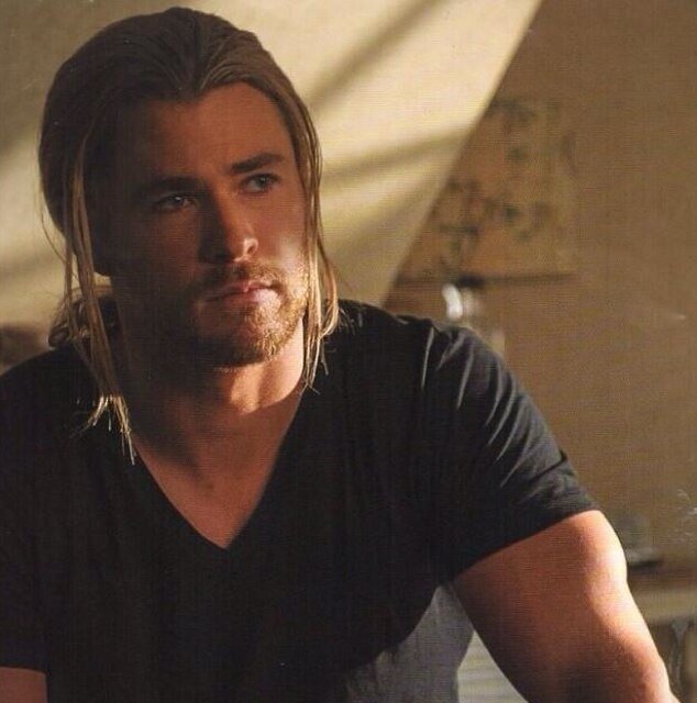 God of Thunder. Brother of Loki. Present me with poptarts and coffee and you will my heart. [ 18+ Literate #AnyShip ]