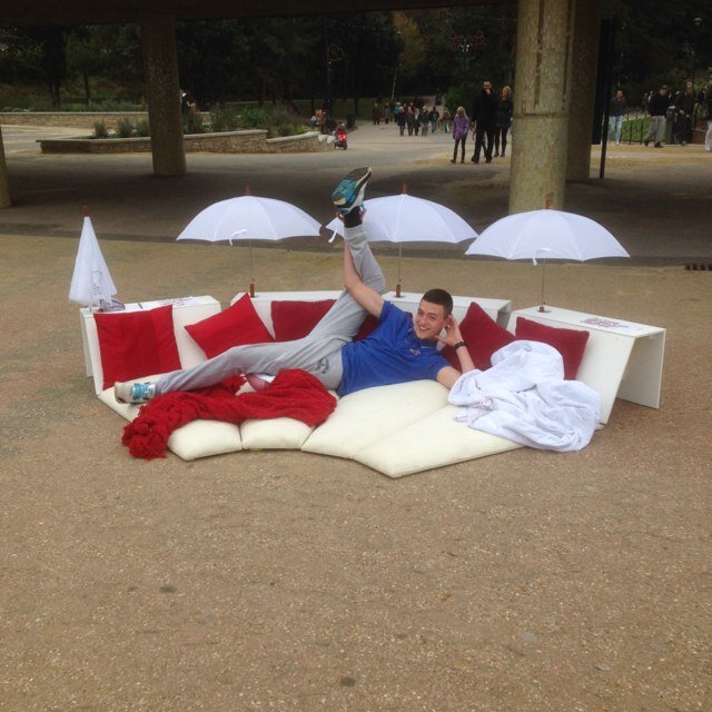 Free Lounge Bournemouth intervention for everyone! Raising awarness for those without a lounge/ home #enjoy #relax #chill
