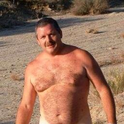 Saya pria mature. 54th, 184cm, 96kg. Indo-Aussie. Married & Bisex. Oil and Gas Director. I like beach..!! Only for mature man :)