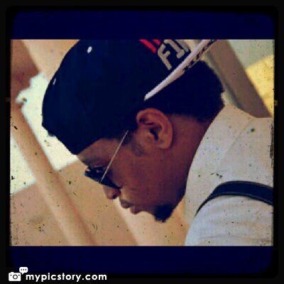                   ﻓي غـرامهہ 
                 ھـإم ﻗلببي ؤاکٺفئ ♡
.2B2FD3B2